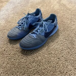 Nike Streetgato Royal Pulse Blue Sneakers Size 9.5 Street Style + Indoor Soccer